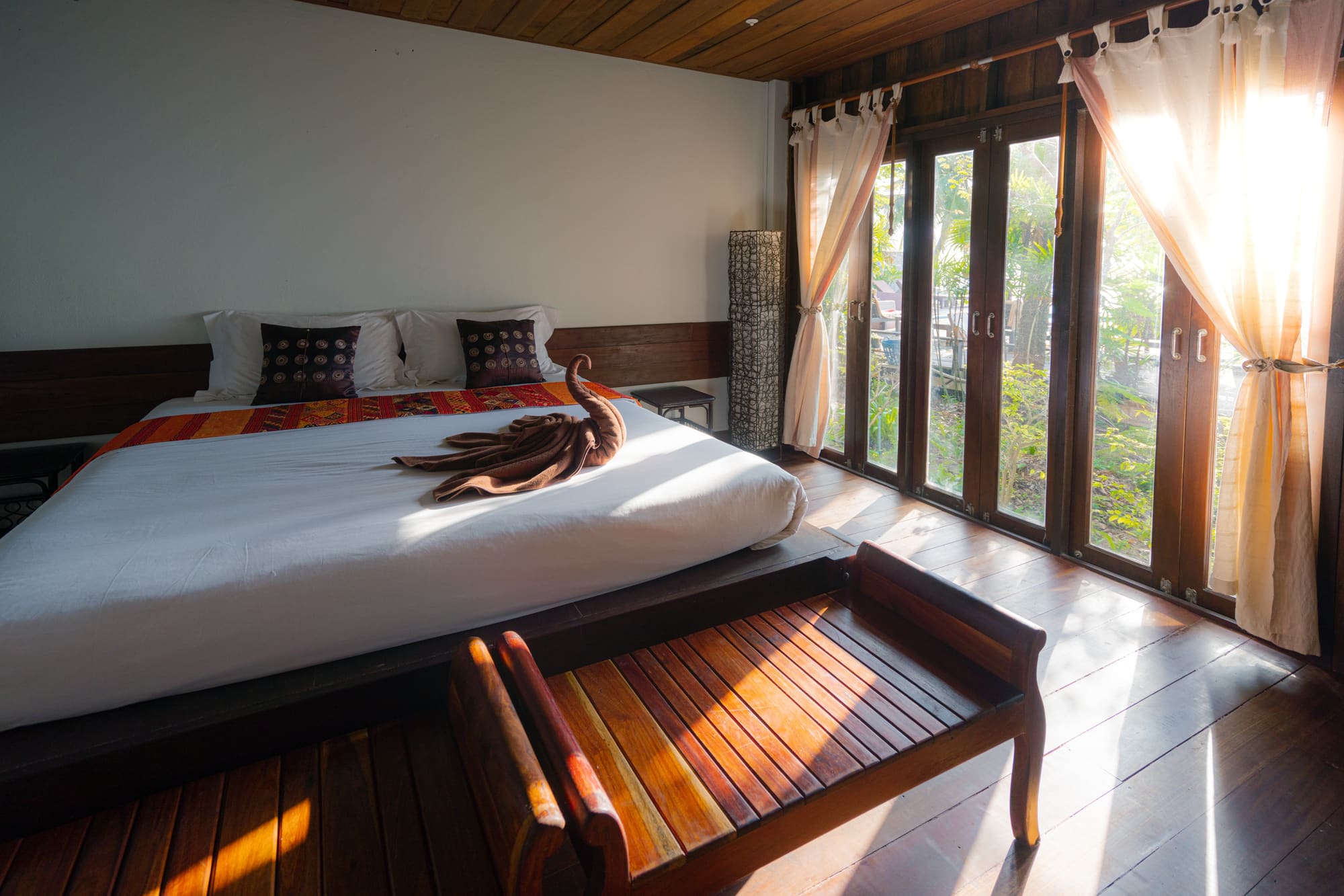 The Hotel Guru: From Algorithm Penalty to 141% Visibility Growth